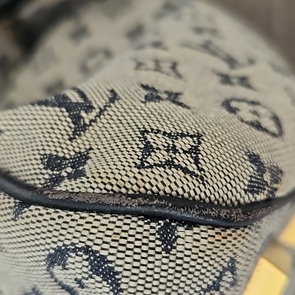 Louis Vuitton Mini Lin Josephine 40 - Picture 5 of 16